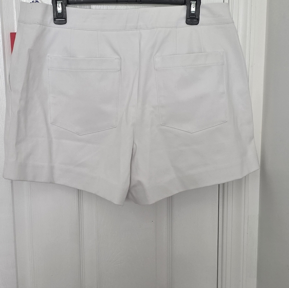 Spanx Classic White Slvr Lining Shorts 4" Shorts XL Waist 17" - Picture 5 of 6